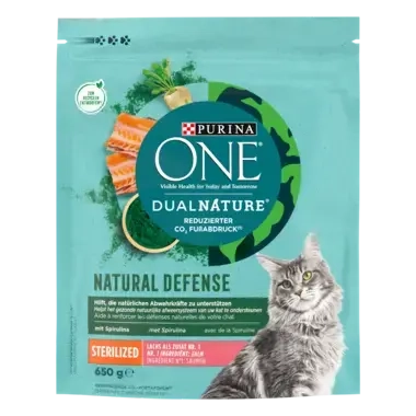 Purina ONE® Dual Nature met Spirulina Rijk aan Zalm Voor gesteriliseerd katten
